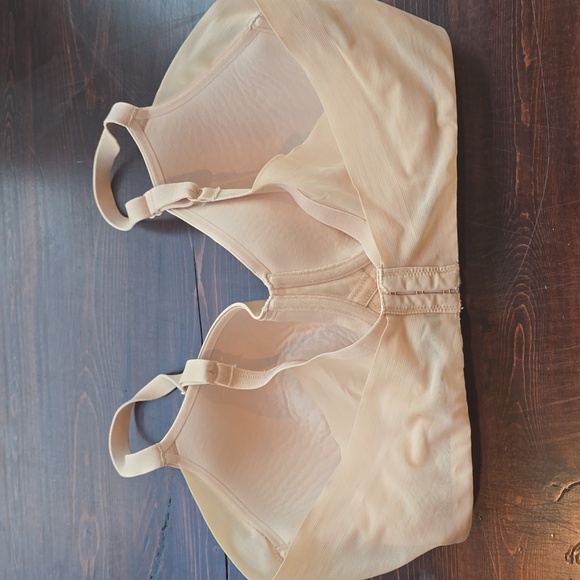 Wacoal Tan Contour Bra with Adjustable Straps - Picture 3 of 3